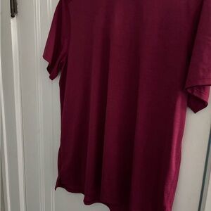 DSG Short Sleeve Crew T-Shirt in Burgundy